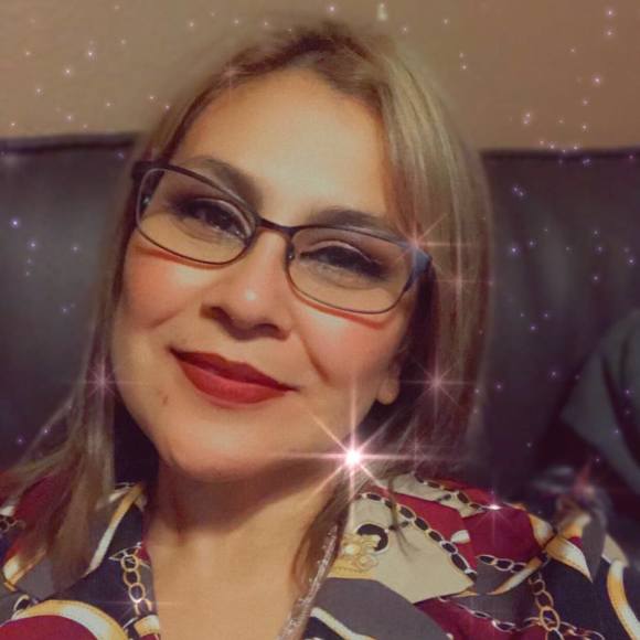 Poshmark profile picture for @tone
